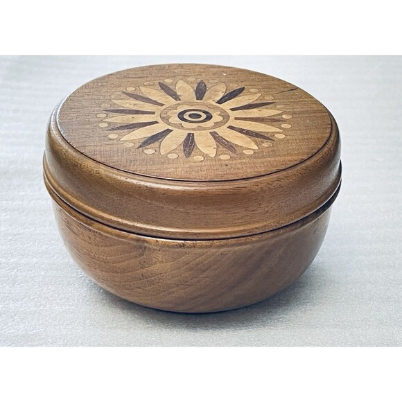 VTG Round Wooden Trinket Box 4" Inlaid Lid Marked Maker Unknown Lidded Storage - Picture 1 of 11